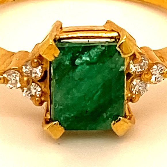 Emerald 1.30ct Diamonds 22K Gold Multistone Ring - Picture 4 of 8